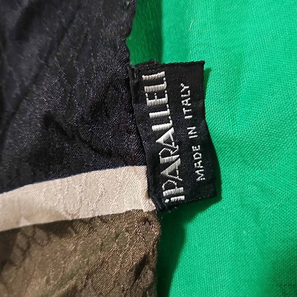 Giorgio Armani Vintage 100% Silk Scarf - Picture 9 of 10